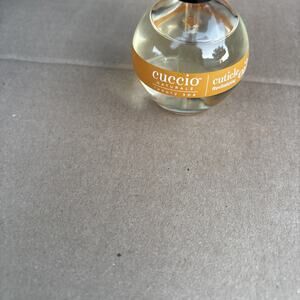 Cuccio Naturale Revitalizing Cuticle Oil Paraben Free Milk & Honey - 2.5 Oz